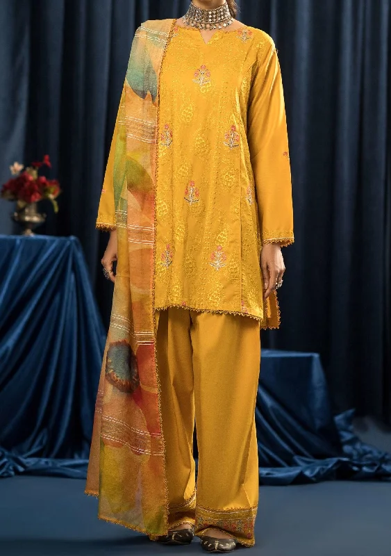 Binaas Taabir Ready Made Embroidered Printed Lawn Must-have floral dresses for this season