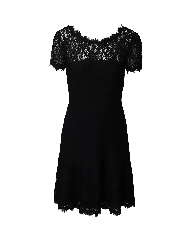 Diane Von Furstenberg Lace Dress in Black Nylon Lace Dress Look